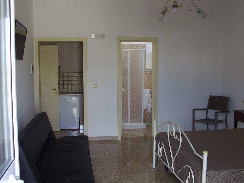 Don Nicola Residence Salve Cameră foto